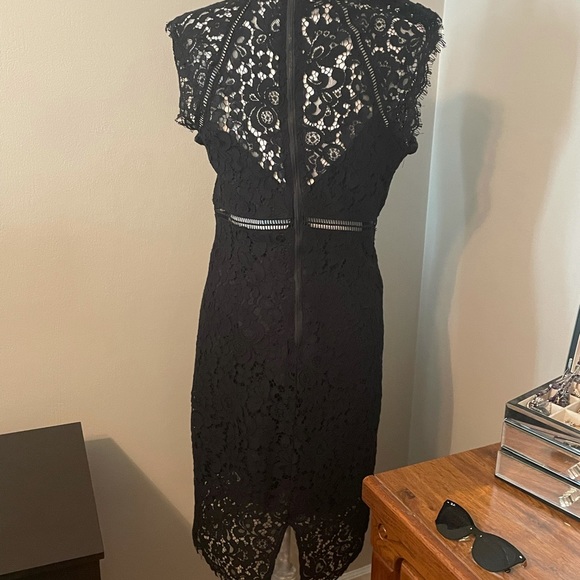 Bardot Sheath Dress, Size 6 - Picture 5 of 5